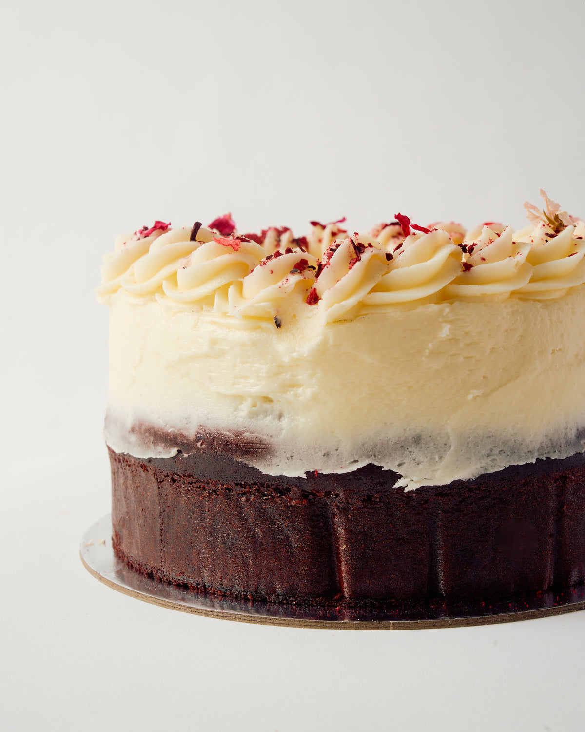 
                  
                    Berry Velvet Cake
                  
                